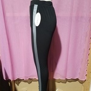 Women's active crop pants